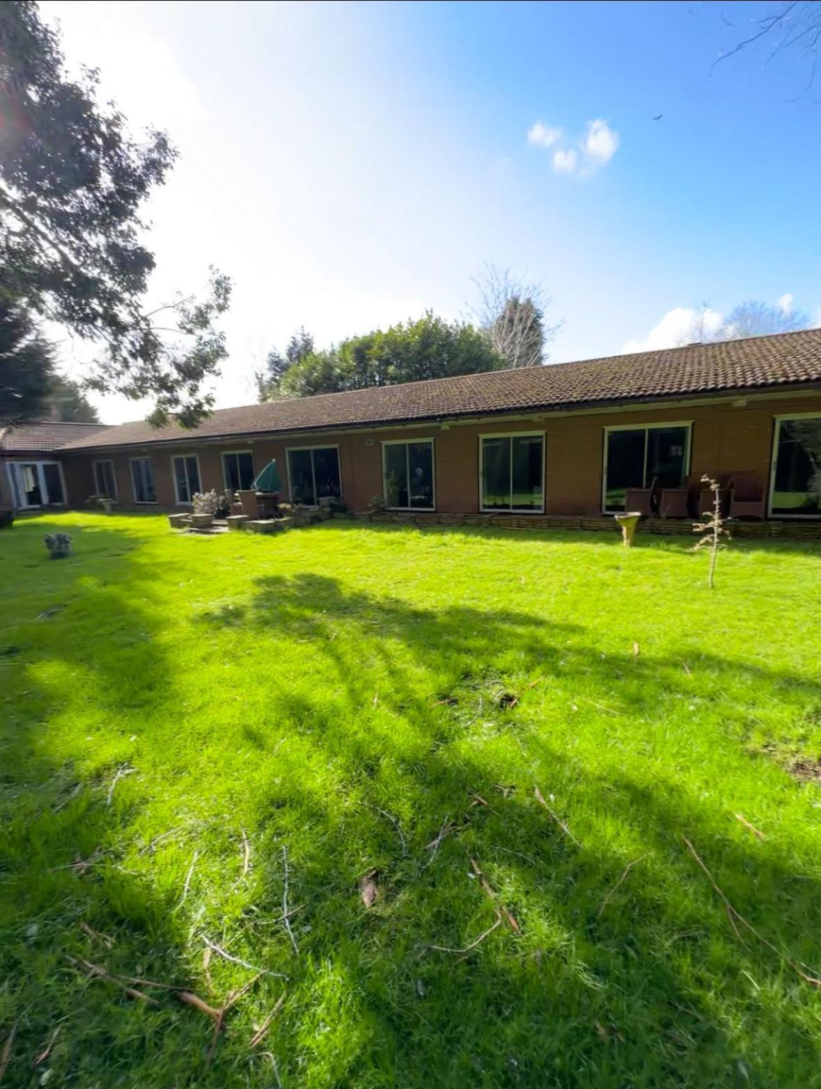 קובנטרי Selborne Studios Off Road Gated Parking מראה חיצוני תמונה